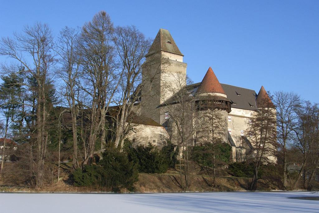 Pension & Reitstall Inghofer Heidenreichstein Exterior photo